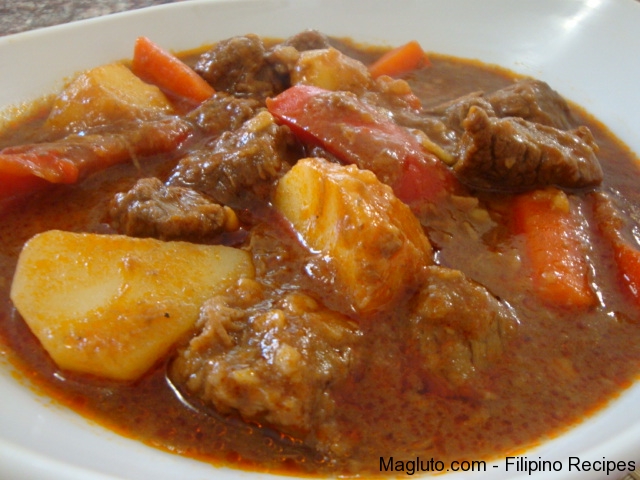 Pinoy Recipe Beef Kaldereta « Magluto.com - Filipino Dishes & Recipes